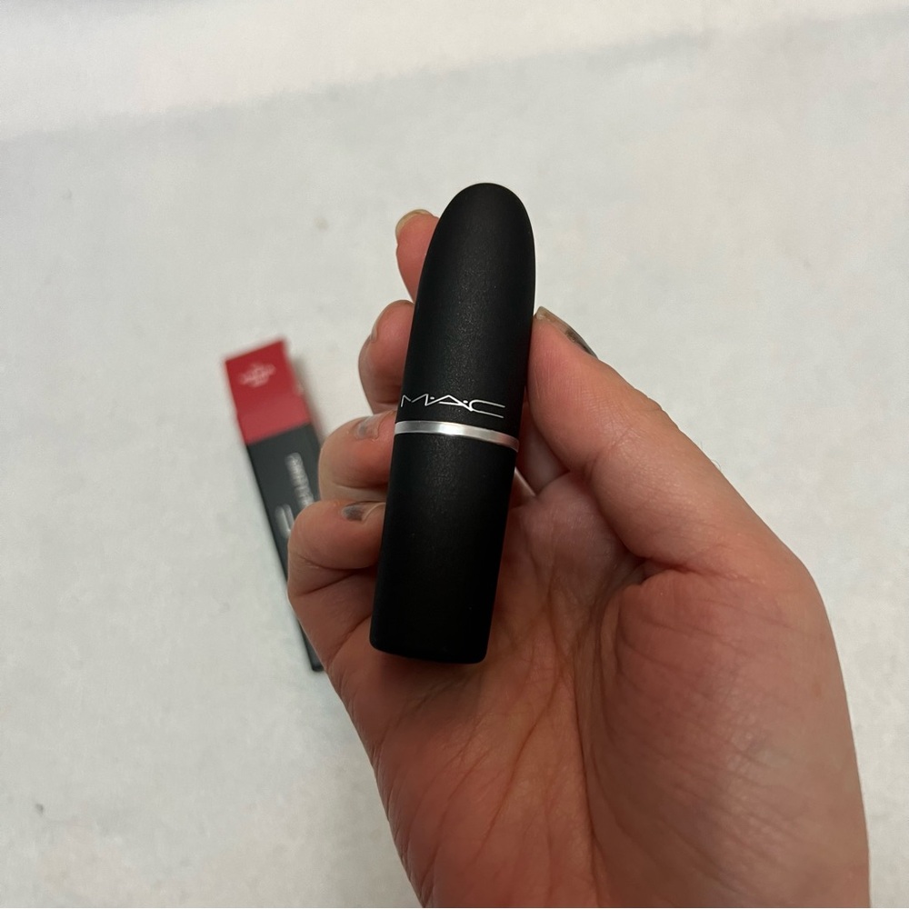 mac powder kiss lipstick 922 werk werk werk Jan sale - Picture 9 of 13